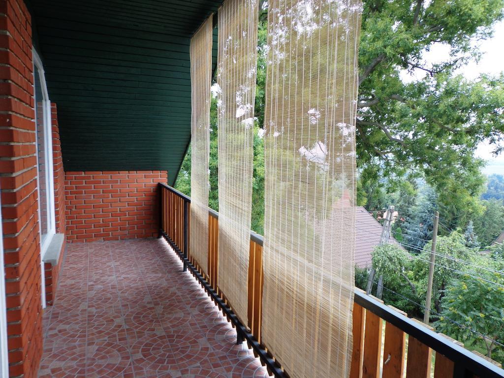 Traumblick Appartement Am Balaton Фоньод Номер фото